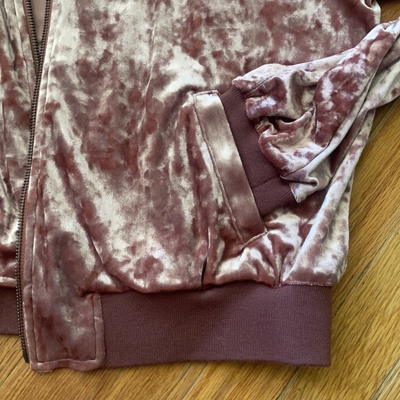 Velvet bomber jacket - Picture 4 of 5